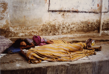 012 dans la rue de PONDICHERY